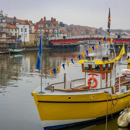 Holiday home Entire 2 Bedroom In Whitby