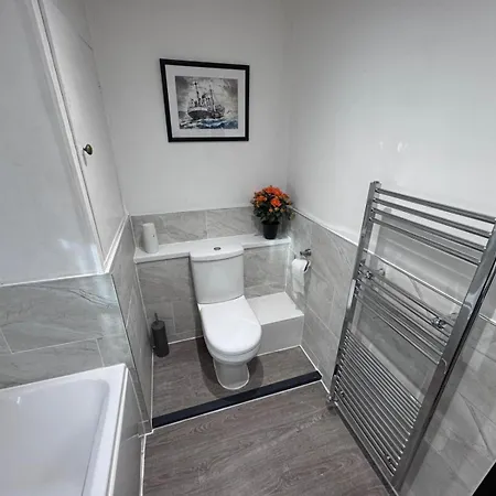 Entire 2 Bedroom In Semesterbostad